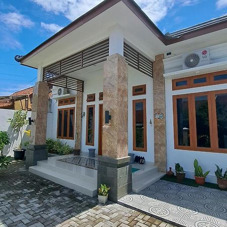 Family Homestay Near Malioboro يوغياكارتا المظهر الخارجي الصورة